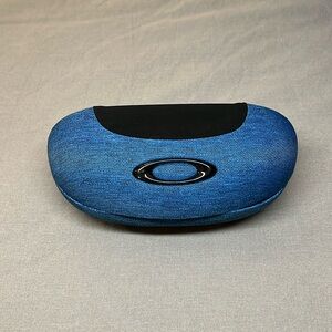 Oakley ellipse case